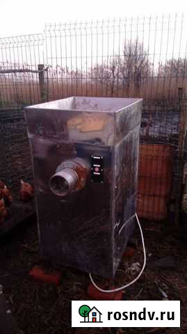 Мясорубка электрическая бу Староджерелиевская - изображение 1