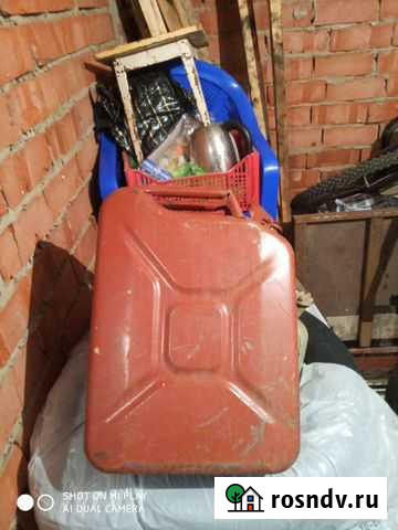 Продам 3 канистры. Цена за штуку Тольятти - изображение 1