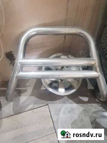 Защита переднего бампера на тойота ленд крузер Омск - изображение 1