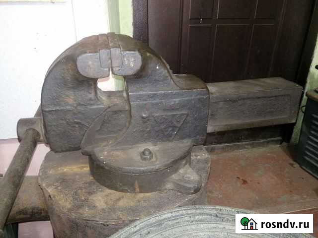 Тиски слесарные, губки 140мм Елец - изображение 1