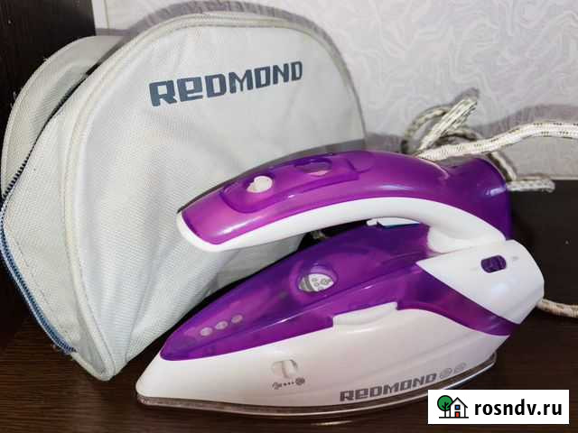 Утюг Redmond Кировград - изображение 1