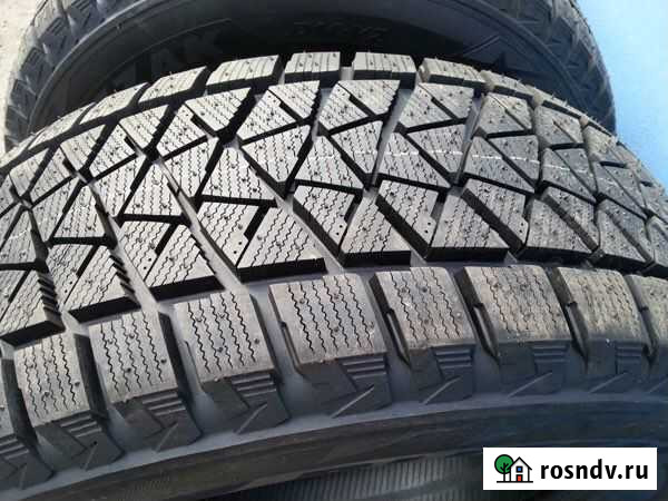 2шт. Blizzak DM-V2 Магадан - изображение 1