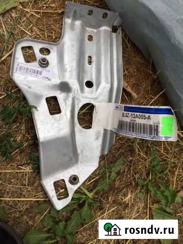 Усилитель переднего бампера ford escape + кронштей Жуковский - изображение 1