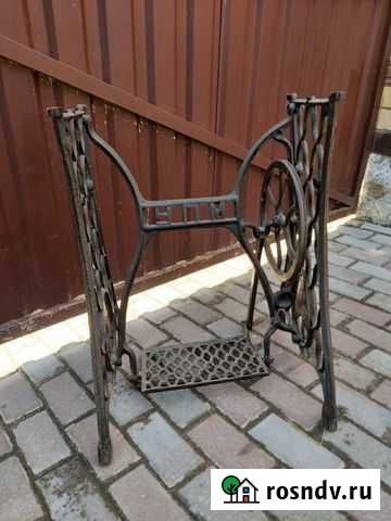 Швейная машинка упм.редкая Тверь - изображение 1