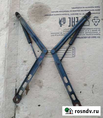 Петля кронштейн амортизатор капота bmw e34 Аннино - изображение 1