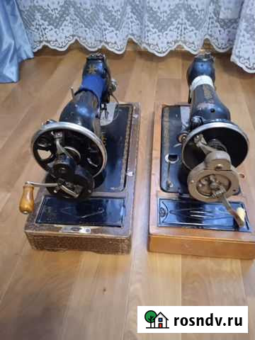 Швейные машины 2 штуки, одна в рабочем состоянии д Чебоксары - изображение 1