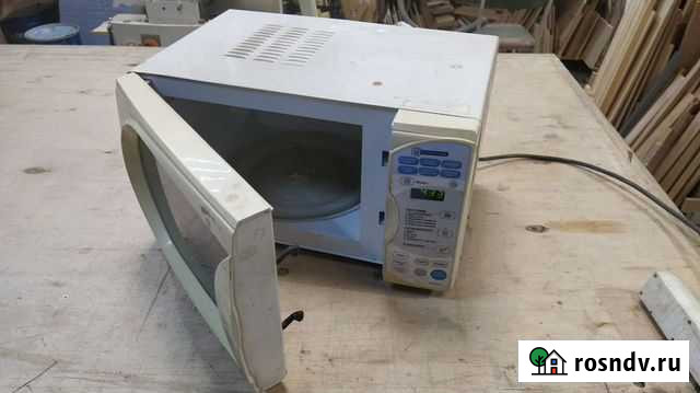 Микроволновая печь на запчасти Красноярск - изображение 1