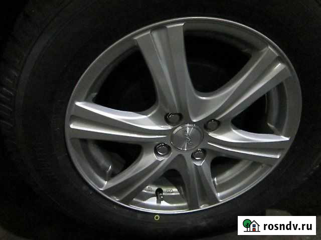 Японское литье на 15 -только 2 шт -подойдет Toyota Владивосток - изображение 1