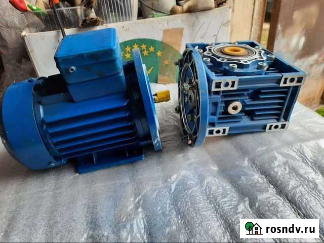 Электродвигатель с редуктором 11 оборотов в минуту Крымск - изображение 1