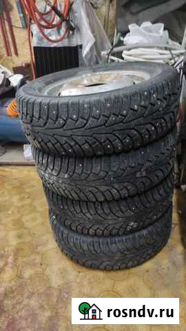 Колеса в сборе 215/60/16 зимние nokian Саратов - изображение 1