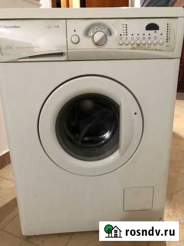 Стиральная машина Electrolux EWS1046 узкая Чехов - изображение 1
