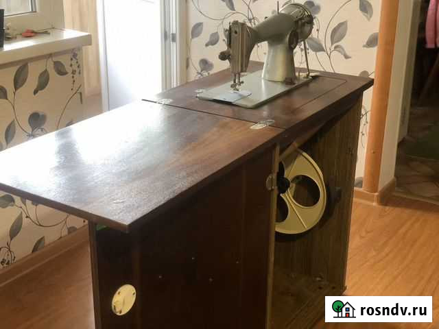 Швейная машинка бу Октябрьское - изображение 1