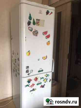 Холодильник бу indesit Братск