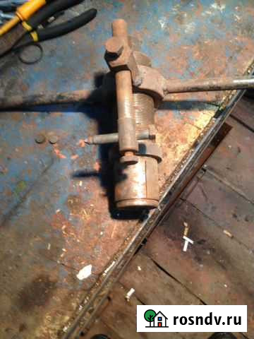 Приспособление для нарезания резьбы на оси камаз Валуйки - изображение 1