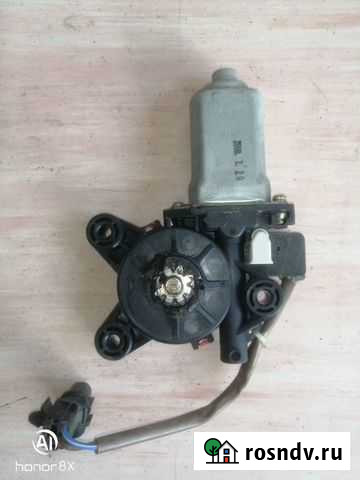 Моторчик стеклоподъемника хюндай санта фе 2000г Подклетное - изображение 1