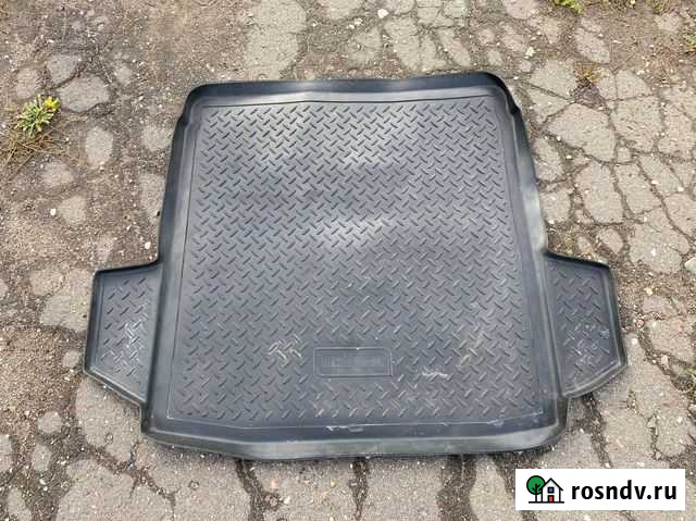Резиновый коврик в багажник Volkswagen Passat B6 Гусев - изображение 1