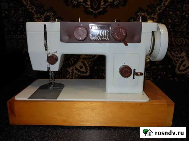Швейная машинка Чайка-144А Самара - изображение 1