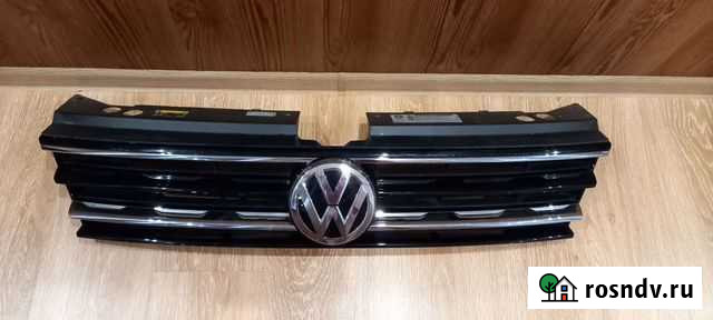 Решетка радиатора Volkswagen Tiguan II Октябрьский - изображение 1