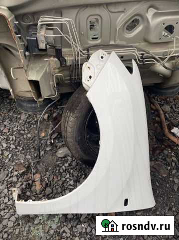 Передняя левое крыло Renault Логан 2 Шахты - изображение 1