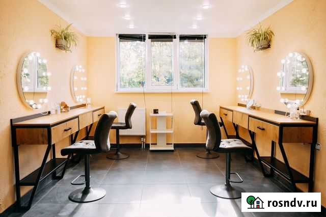 Аренда рабочего места мастера визажиста/бровиста Калининград - изображение 1