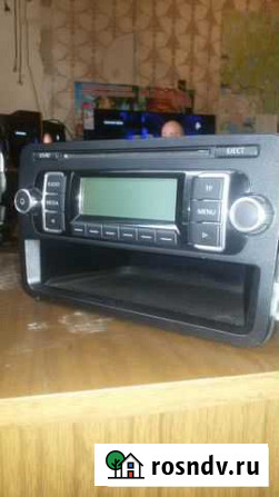 Штатная автомагнитола vw rcd 210 Идрица - изображение 1