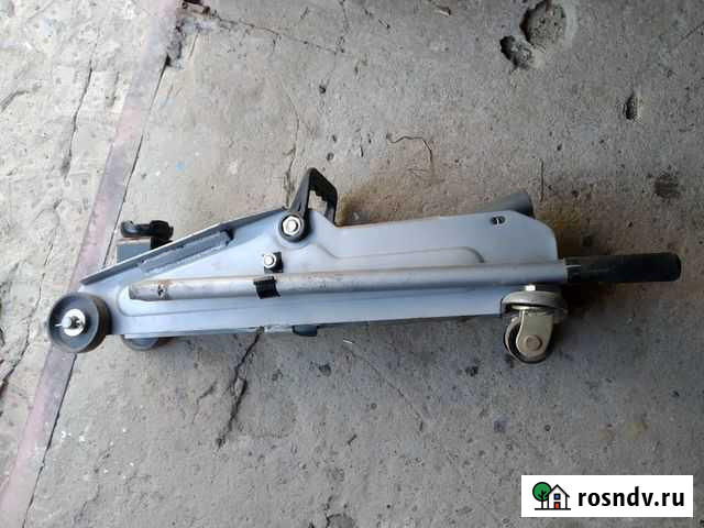 Домкрат подкатной 2.5тн Фролово - изображение 1