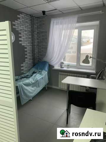 Сдается место в аренду, мастеру маникюр и педикюр Сургут - изображение 1