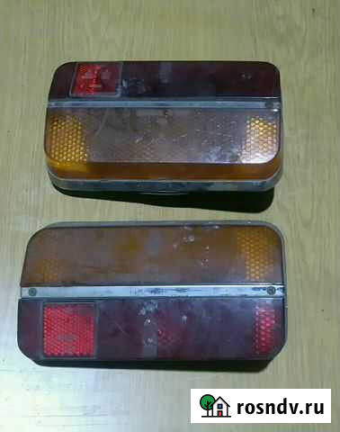 Продам задние габаритные огни на ваз-2103 Саяногорск - изображение 1