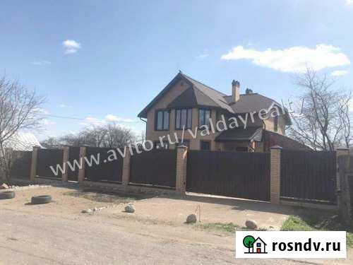 Дом 170 м² на участке 10 сот. на продажу в Валдае Валдай - изображение 1