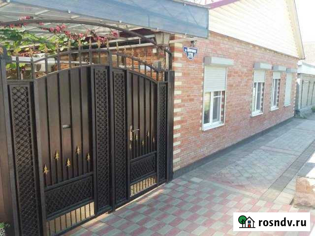 Дом 100 м² на участке 5 сот. в аренду посуточно в Камышеватской Камышеватская - изображение 1