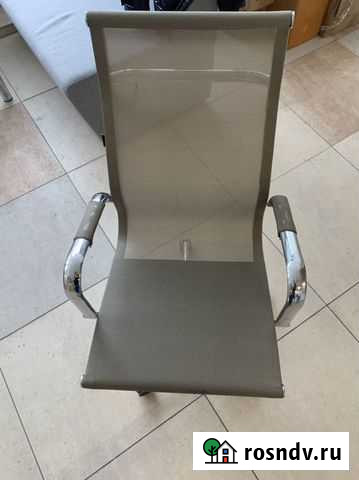 Офисные стулья бу Хабаровск - изображение 1