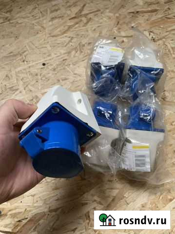 Розетка 113 стационарная 2Р+ре 16А 220В IP44 TDM Лесной - изображение 1