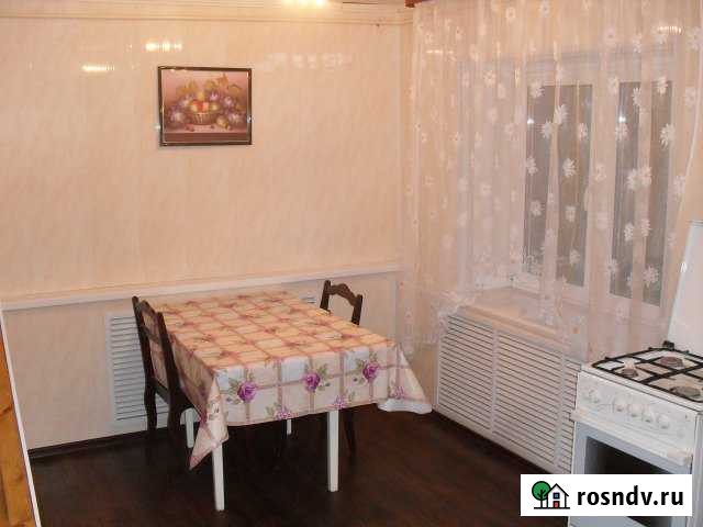 Комната 20 м² в 3-ком. кв., 2/2 эт. в аренду посуточно в Уфе Уфа - изображение 1