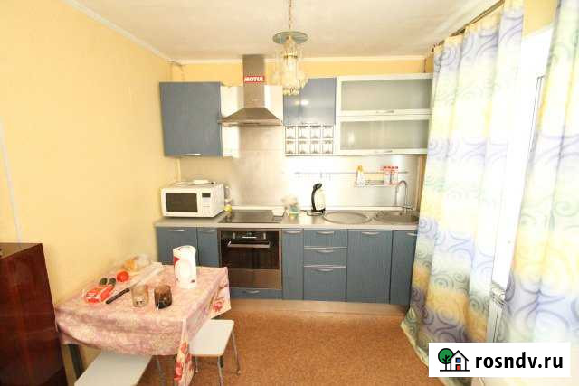 Комната 12 м² в 2-ком. кв., 1/5 эт. в аренду на длительный срок в Нефтеюганске Нефтеюганск - изображение 1