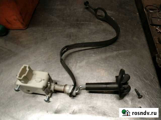 Замок лючка бензобака VW Туарег 2003-2010г Дзержинский - изображение 1