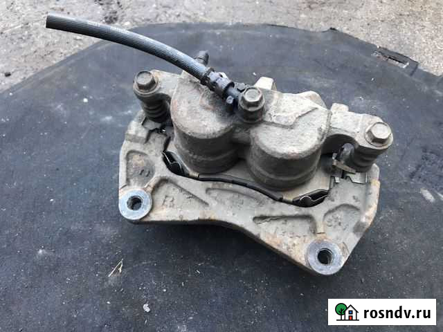 Subaru Tribeca суппорт тормозной передний Щёлково - изображение 1