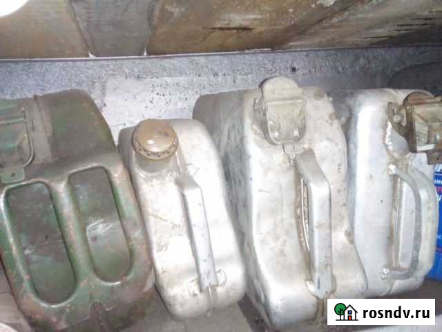 Канистры под бензин или какое другое горючие Мыски - изображение 1