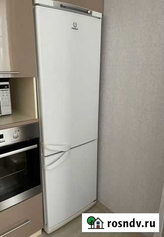Холодильник indesit Стерлитамак - изображение 1