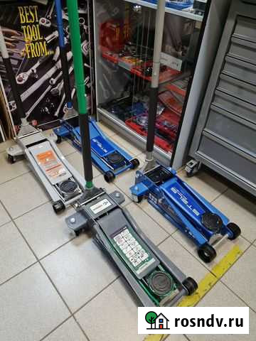 Домкрат 3т здесь Санкт-Петербург - изображение 1