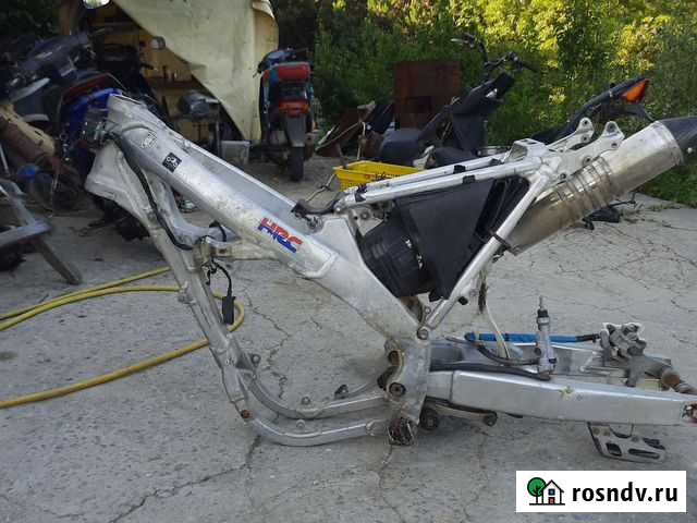Рама от мотоцикла Honda crf250r 2008 Алупка - изображение 1