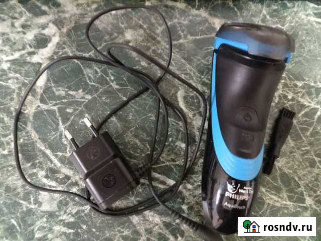 Электробритва Philips AT750 Сосновый Бор - изображение 1