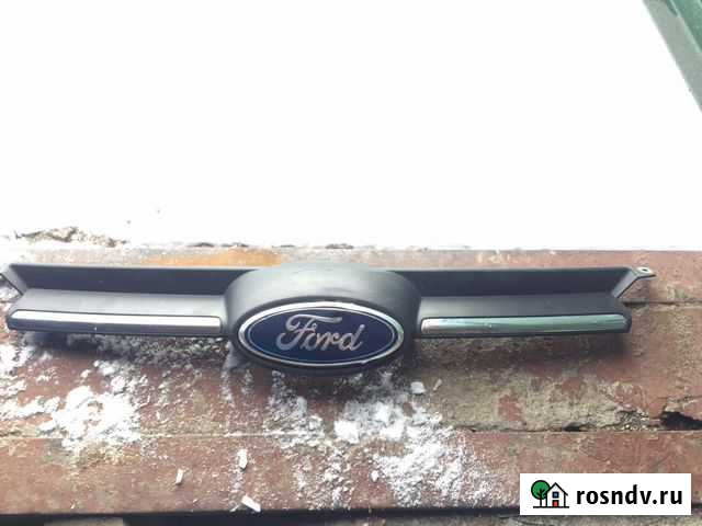 Решётка радиатора форд фокус 3 Клинцы - изображение 1