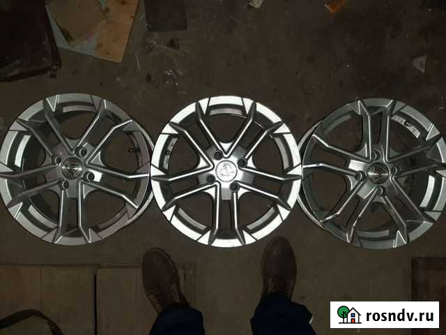 Литые диски r15 4x100 бу Курск - изображение 1