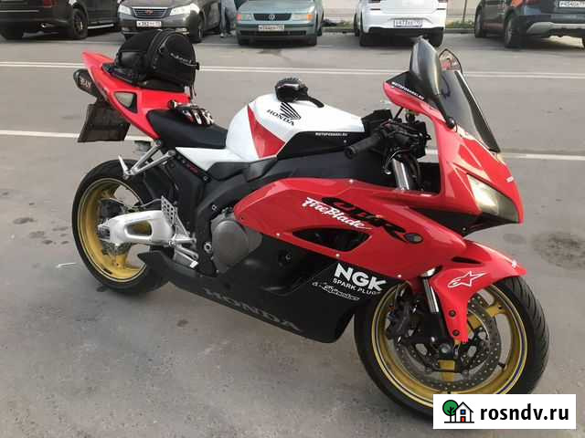 Honda CBR 1000rr 2004 г Октябрьский - изображение 1