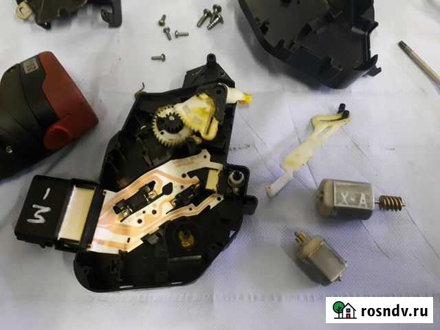 Ремонт замка двери Land Rover Санкт-Петербург - изображение 1