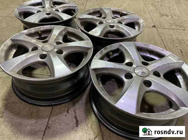 R14 5/114.3 ET 35 диски почти новые Тула - изображение 1