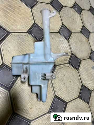 Бачок омывателя на hyundai solaris Семендер - изображение 1