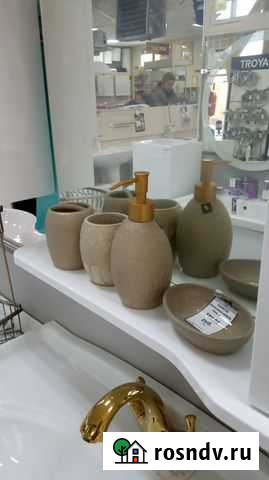 Аксессуары для ванной, полочки, стойки Шахты - изображение 1