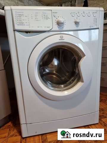 Стиральная машина indesit iwub4105 Благовещенск - изображение 1