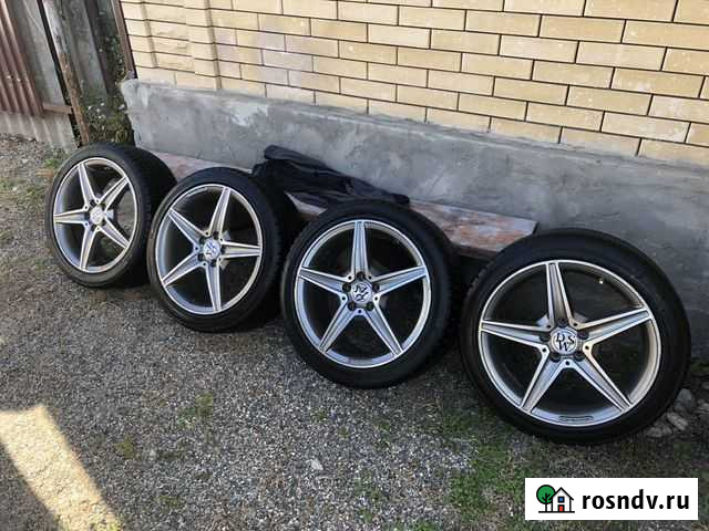 Kumho 225/40 R18 4шт Черкесск - изображение 1